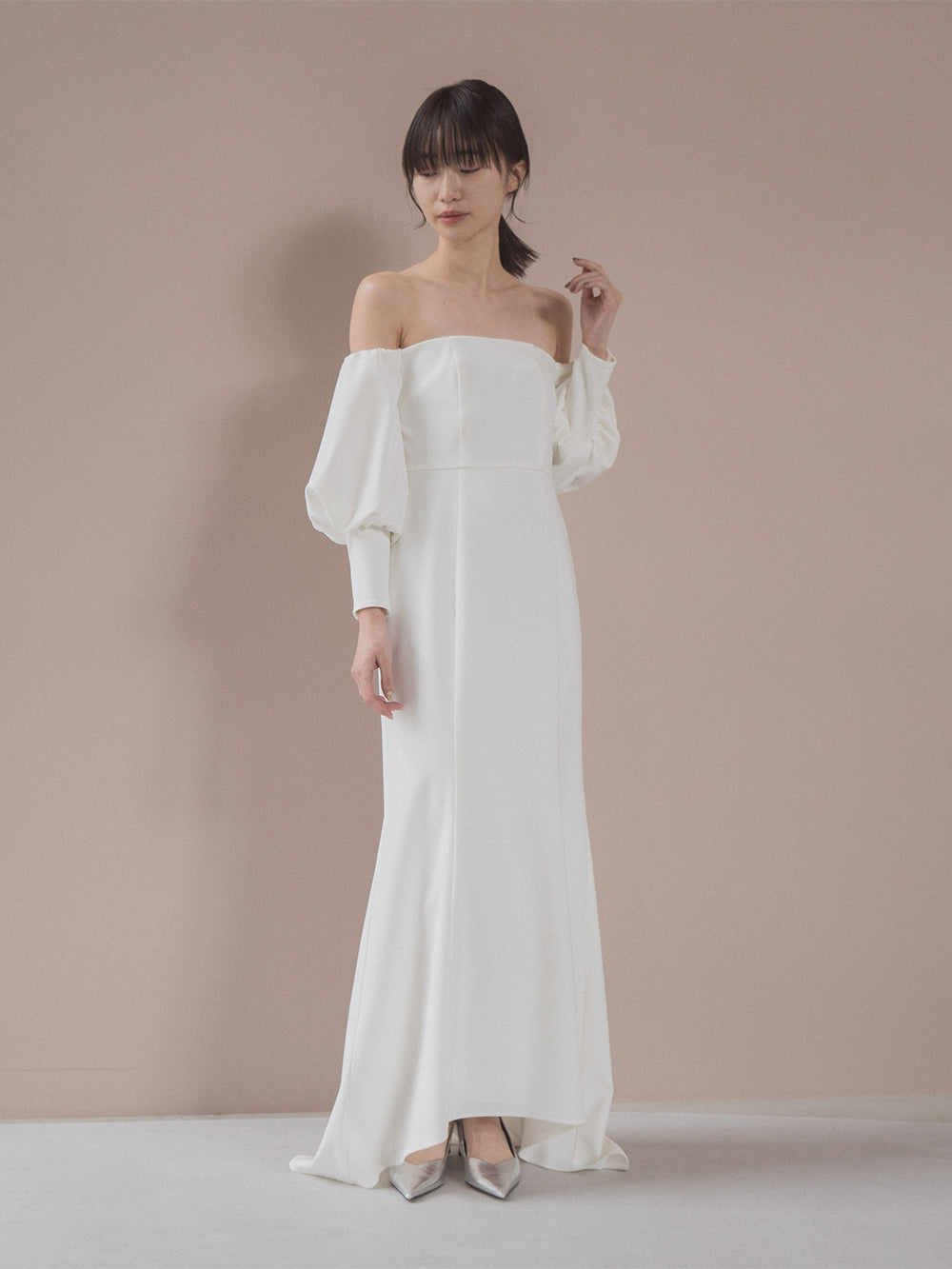 オフショルマーメイドドレス / 100828 kaene | モデル身長160cm 着用サイズ34