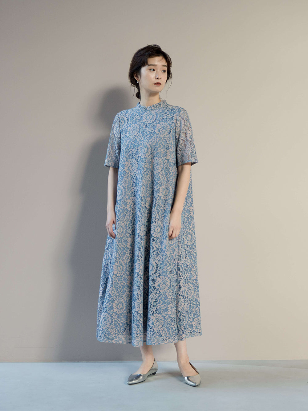 kaene パイピングレースAラインドレス / 100789 | モデル身長166cm 着用サイズFREE ※sax着用
