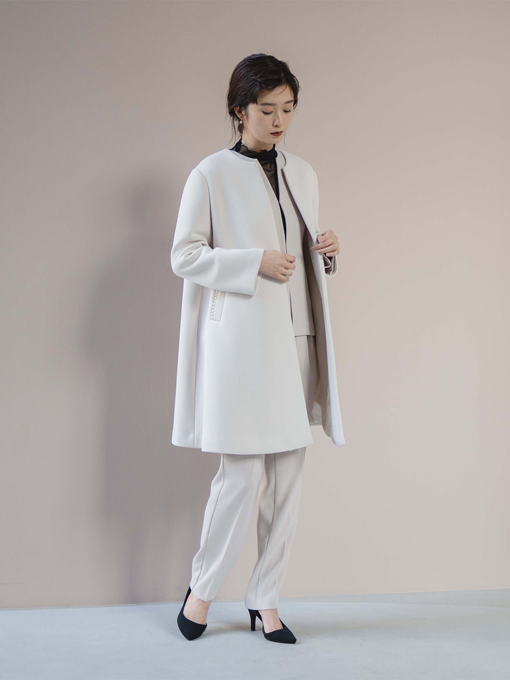 kaene バックハーフプリーツジャケット / 005339 | モデル身長166cm 着用サイズ36
