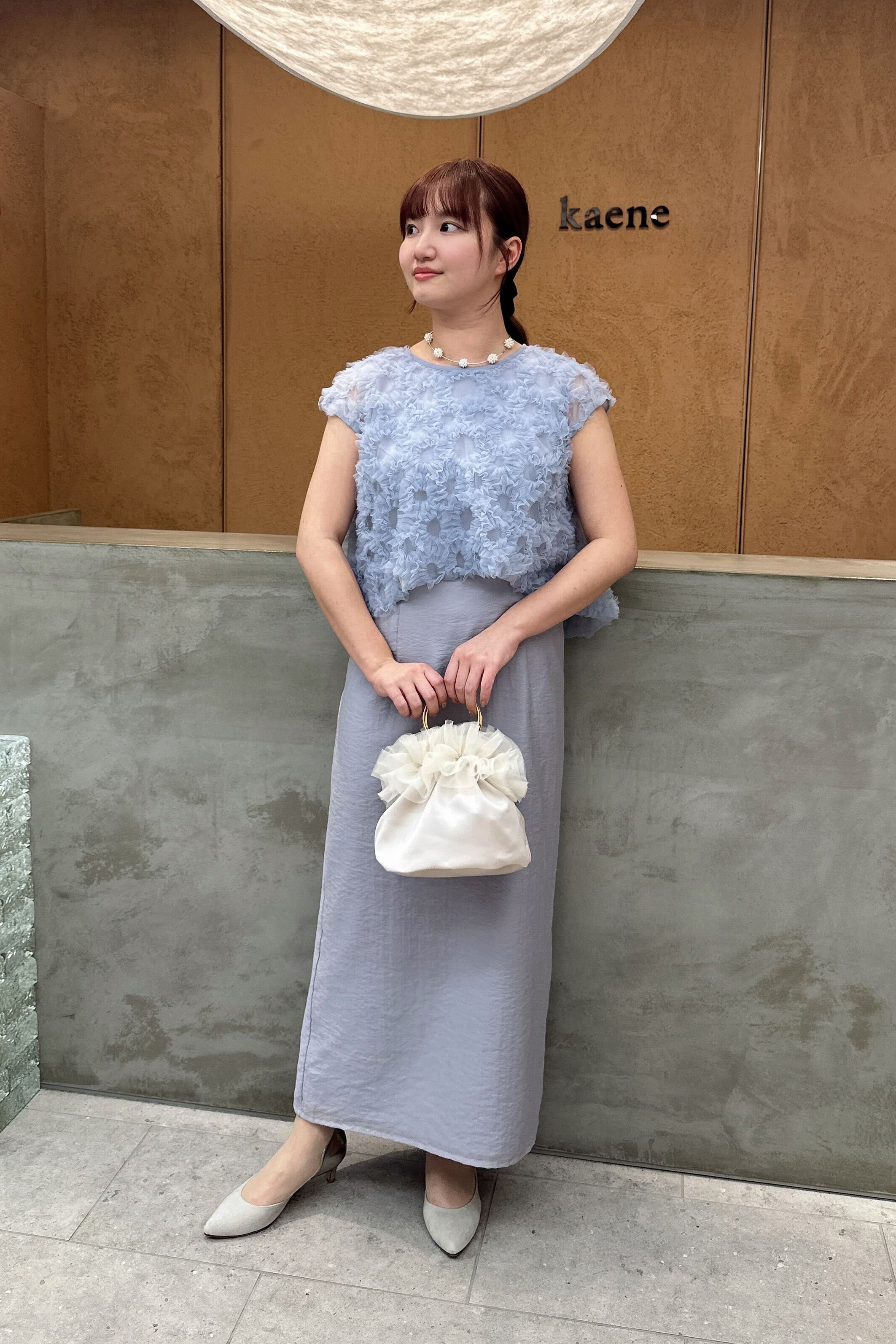 kaene フラッフィーフラワーコンビドレス / 101173 | 身長156cm　着用サイズS(36) ヒール4cm