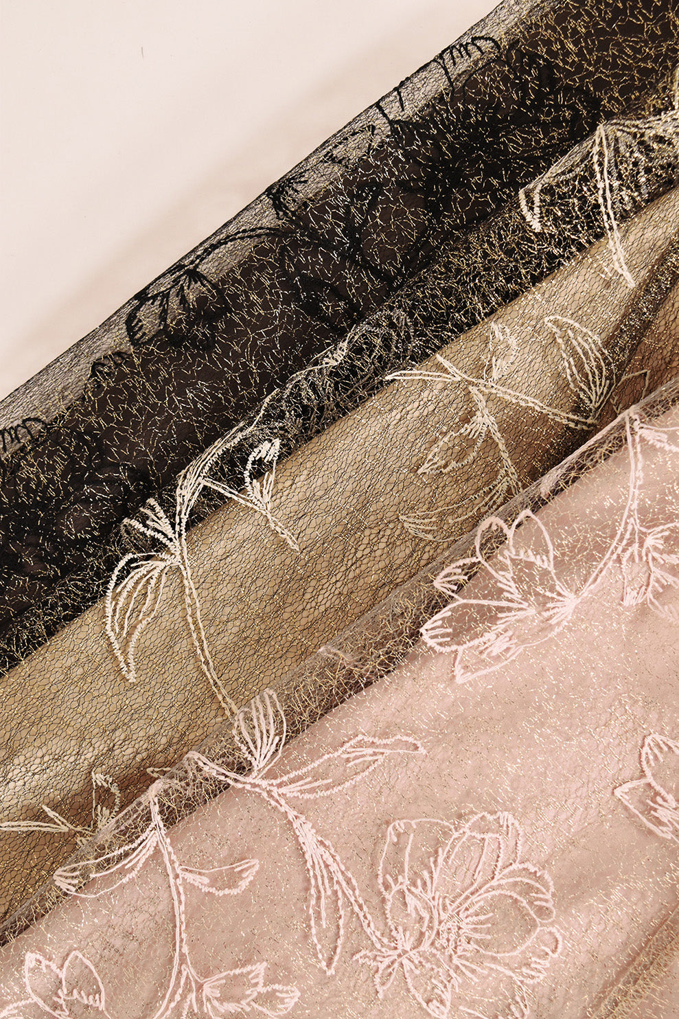 kaene  ラインフラワーランダムヘムドレス / 101189 結婚式用ドレス | 