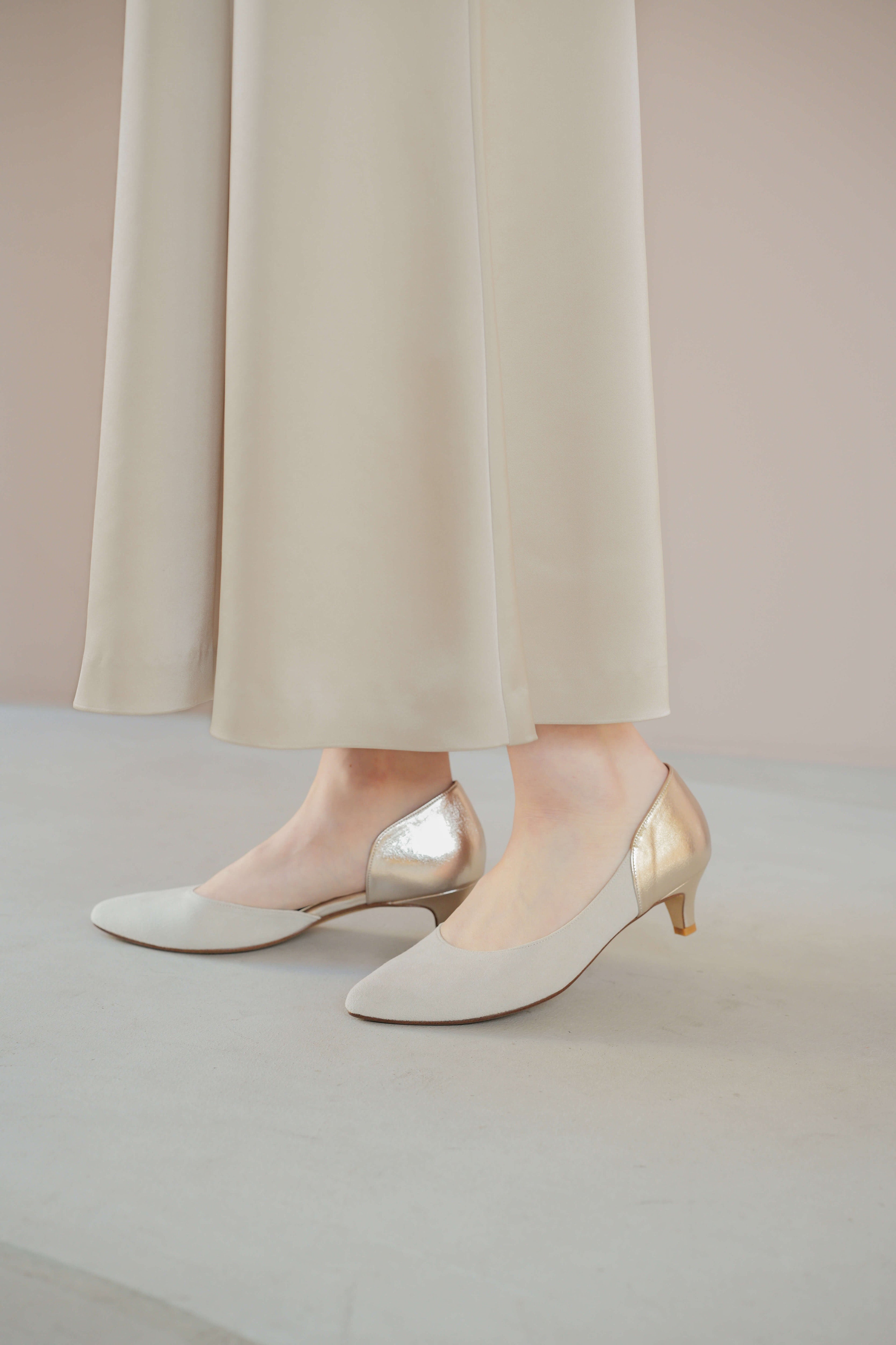 kaene バイカラーパンプス（4cmヒール） / 050024 結婚式用靴 ベージュ beige