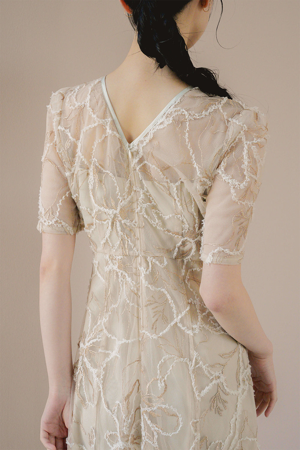 kaene  エンブロイダリーモールレースドレス / 101187 | モデル身長170cm　着用サイズM(38)