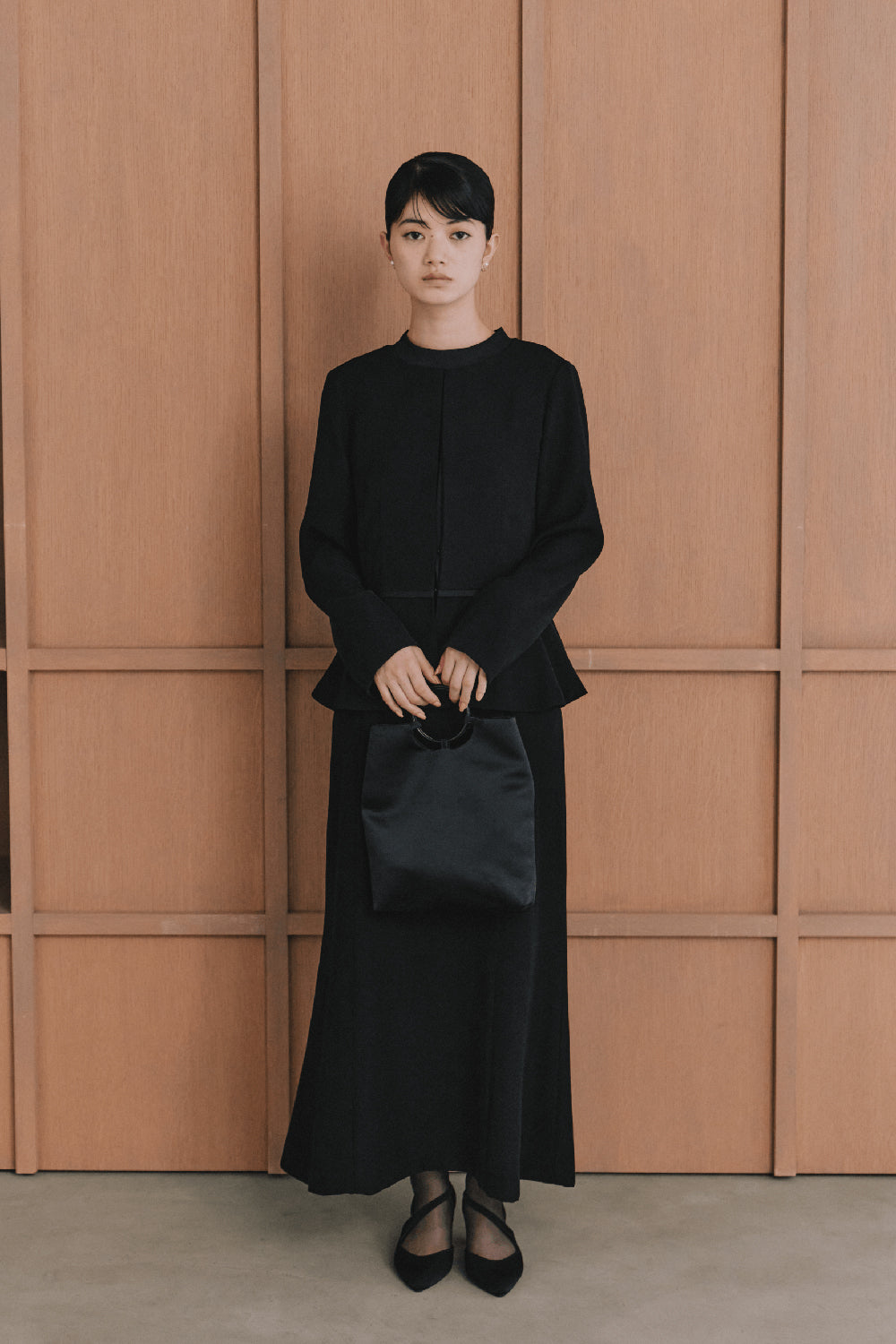 kaene  シフォンパイピングジャケット / 005368 | モデル身長165cm　着用サイズL(40) ※シフォンドッキングマーメイドワンピース / 101163