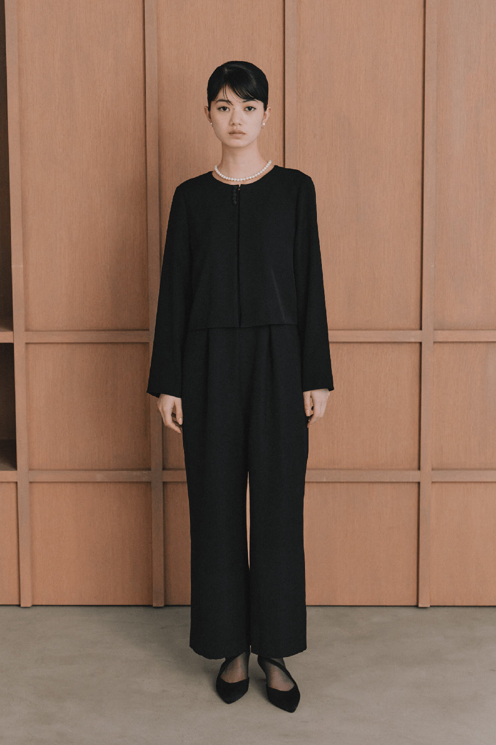 kaene バックタックジャケットセットオールインワン / 101166 | モデル身長165cm　着用サイズM(38) 