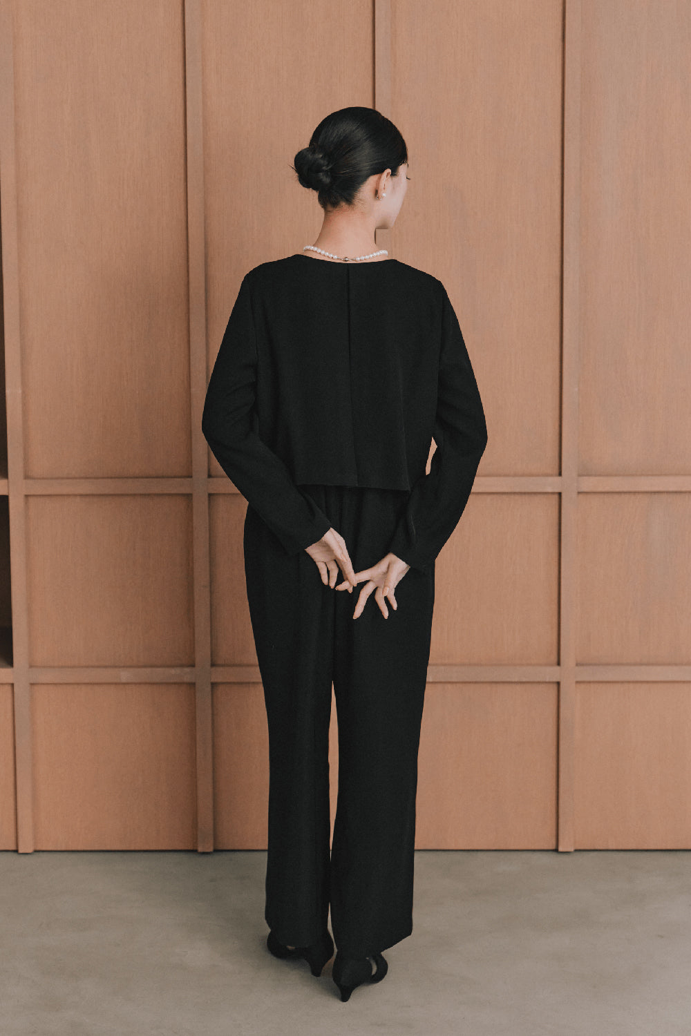 kaene バックタックジャケットセットオールインワン / 101166 | モデル身長165cm　着用サイズM(38) 