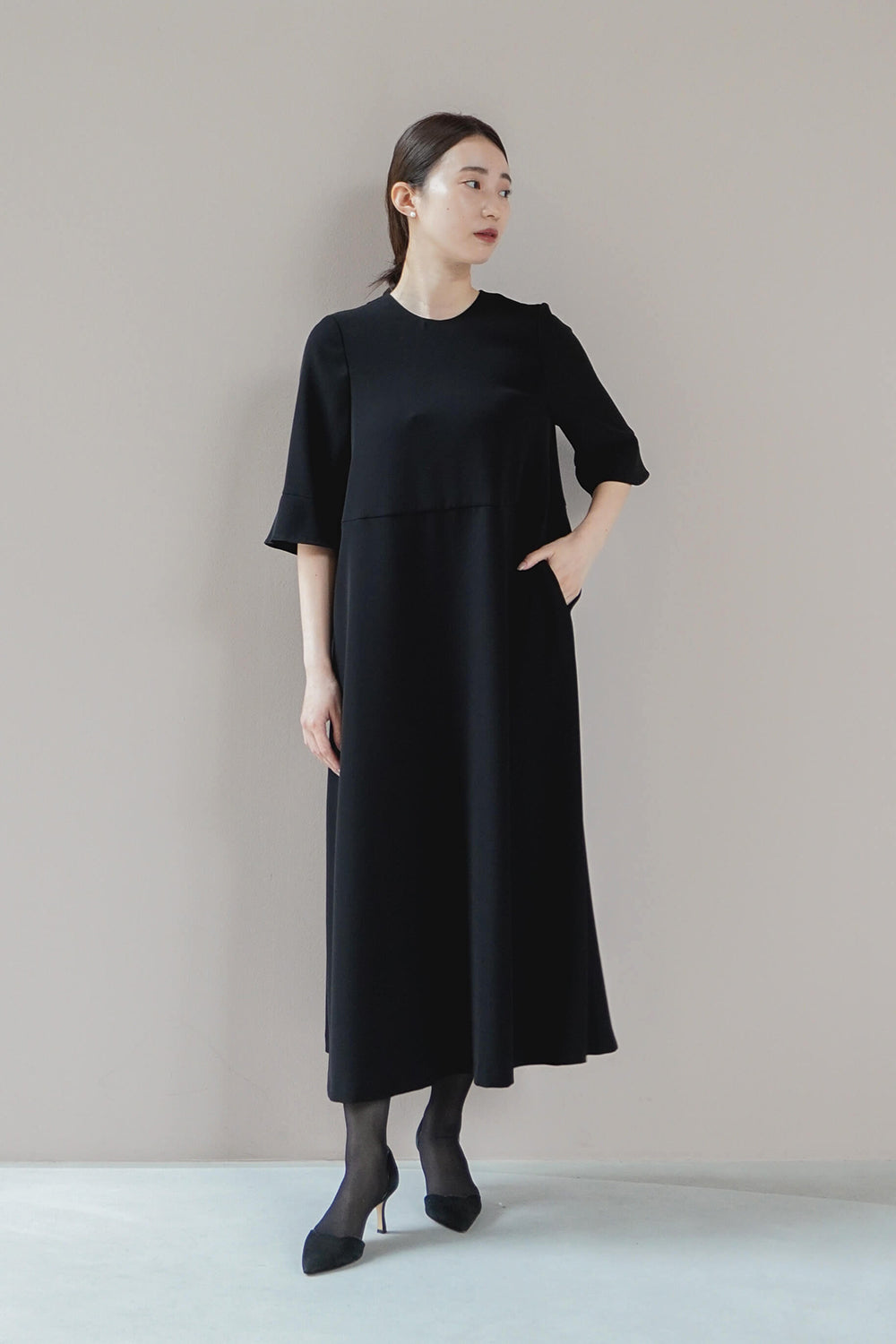 kaene（カエン）の「パールレイヤードワンピース（ドレス）」 - WEAR