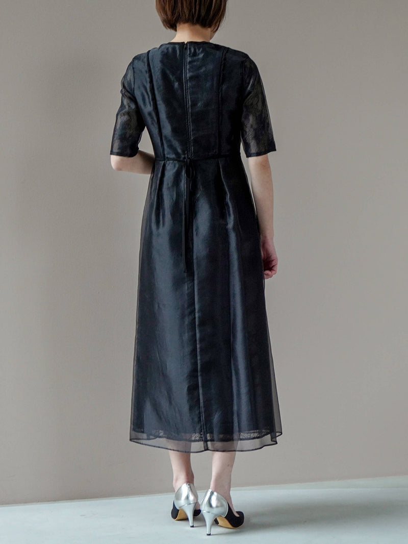kaene　シアーレースパイピングドレス / 100861 | モデル身長164cm　着用サイズ36