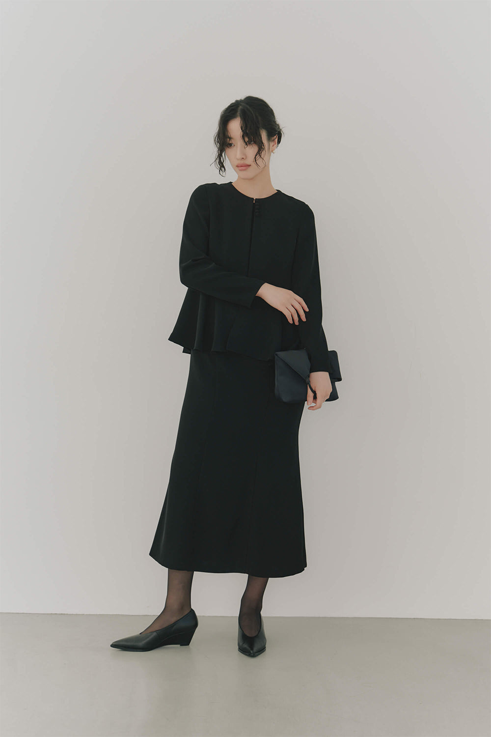 クレージュ華やかブラックビーズカメリア大ぶり9cm黒冠婚葬祭 小柄S【冠婚葬祭】華やかレース切り替え ブラックフォーマル