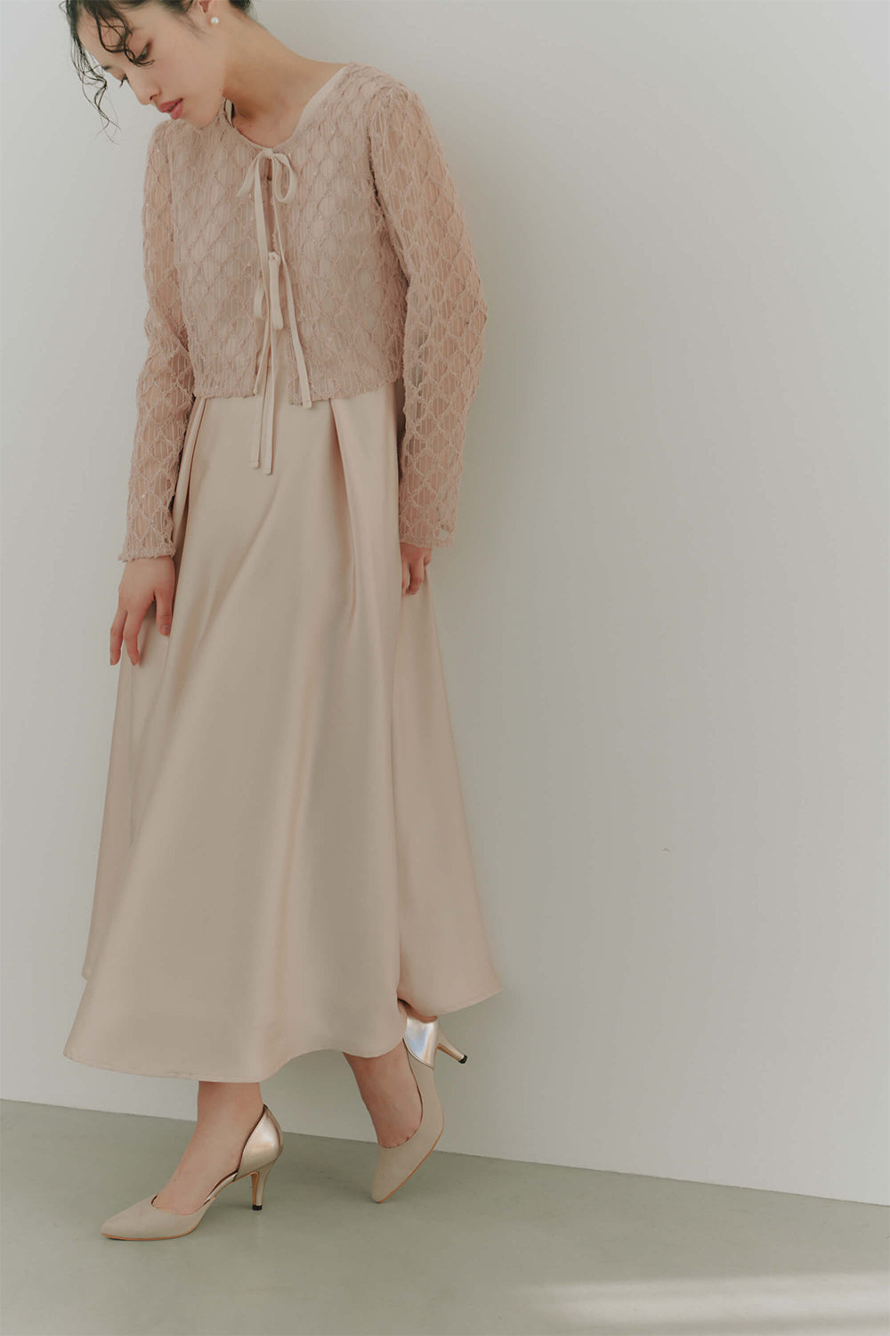 ◎◎専用◎◎【美品】kaene ボレロセットフレアドレス ブラック M ブラックのデザインボレロセットドレス M/kaeneのレンタル｜11-2208