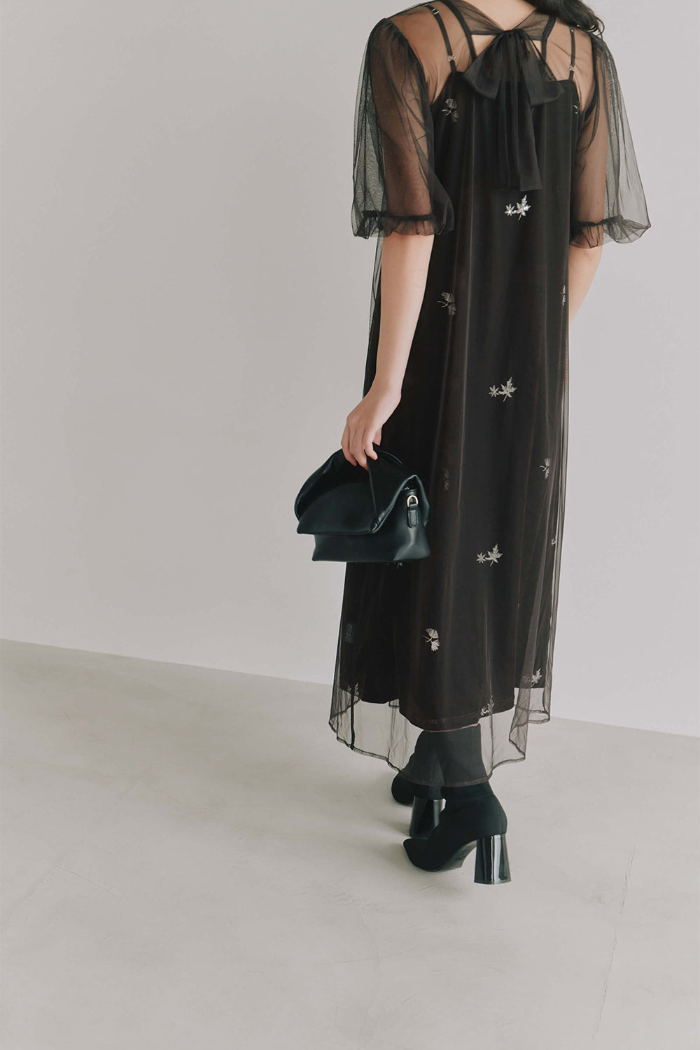 kaene公式オンラインストア 刺繍ベロアチュールドレス / 101130 結婚式