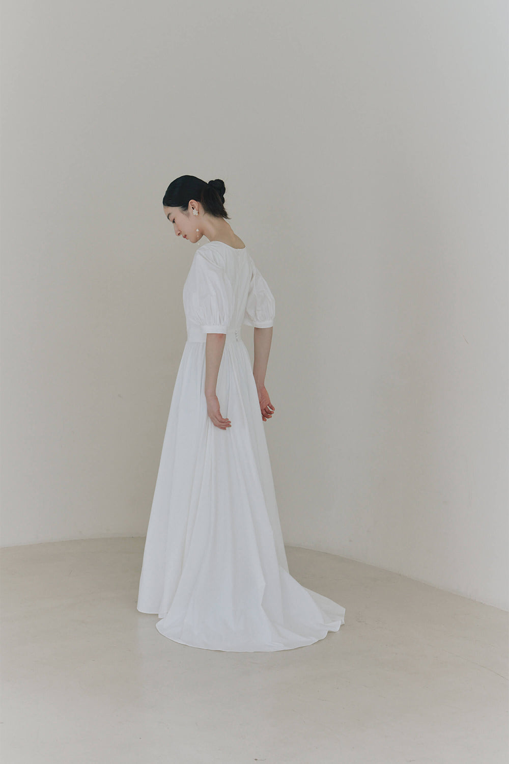 kaene タフタカシュクールドレス / 100725 | モデル身長164cm　着用サイズ36