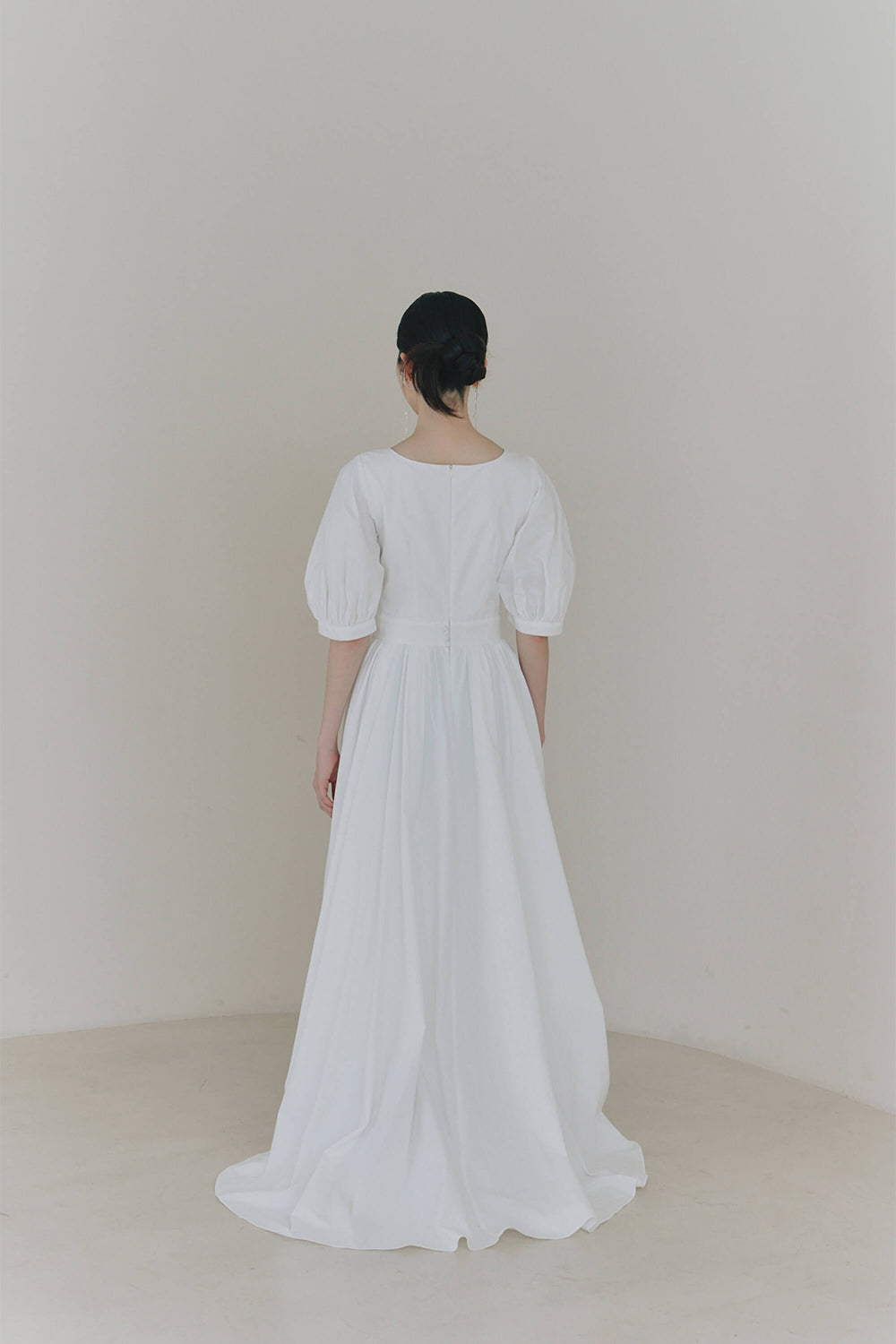 kaene タフタカシュクールドレス / 100725 | モデル身長164cm　着用サイズ36