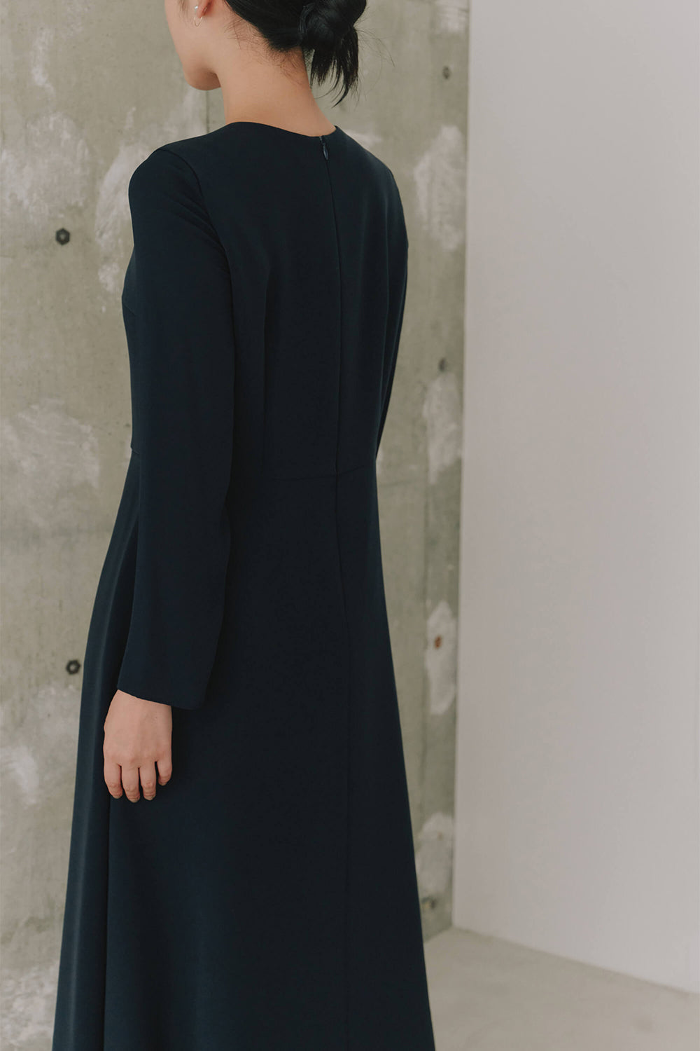 kaene　シフォン合わせロングワンピース / 100647 | モデル身長162cm　着用サイズ38 ※navy着用