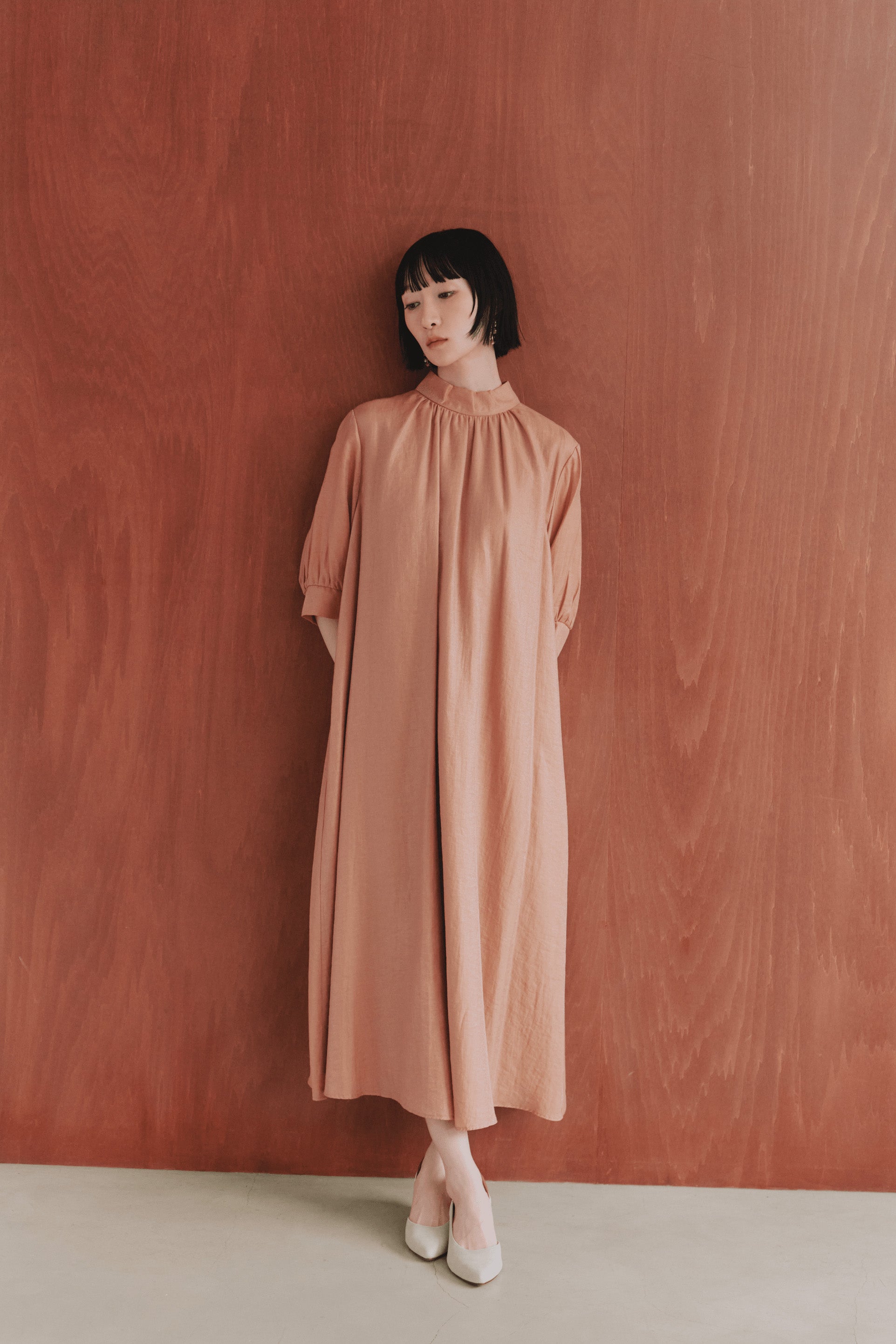 kaene シャンブレーAラインドレス / 100768 結婚式用ドレス orange | モデル身長171cm　着用サイズ2
