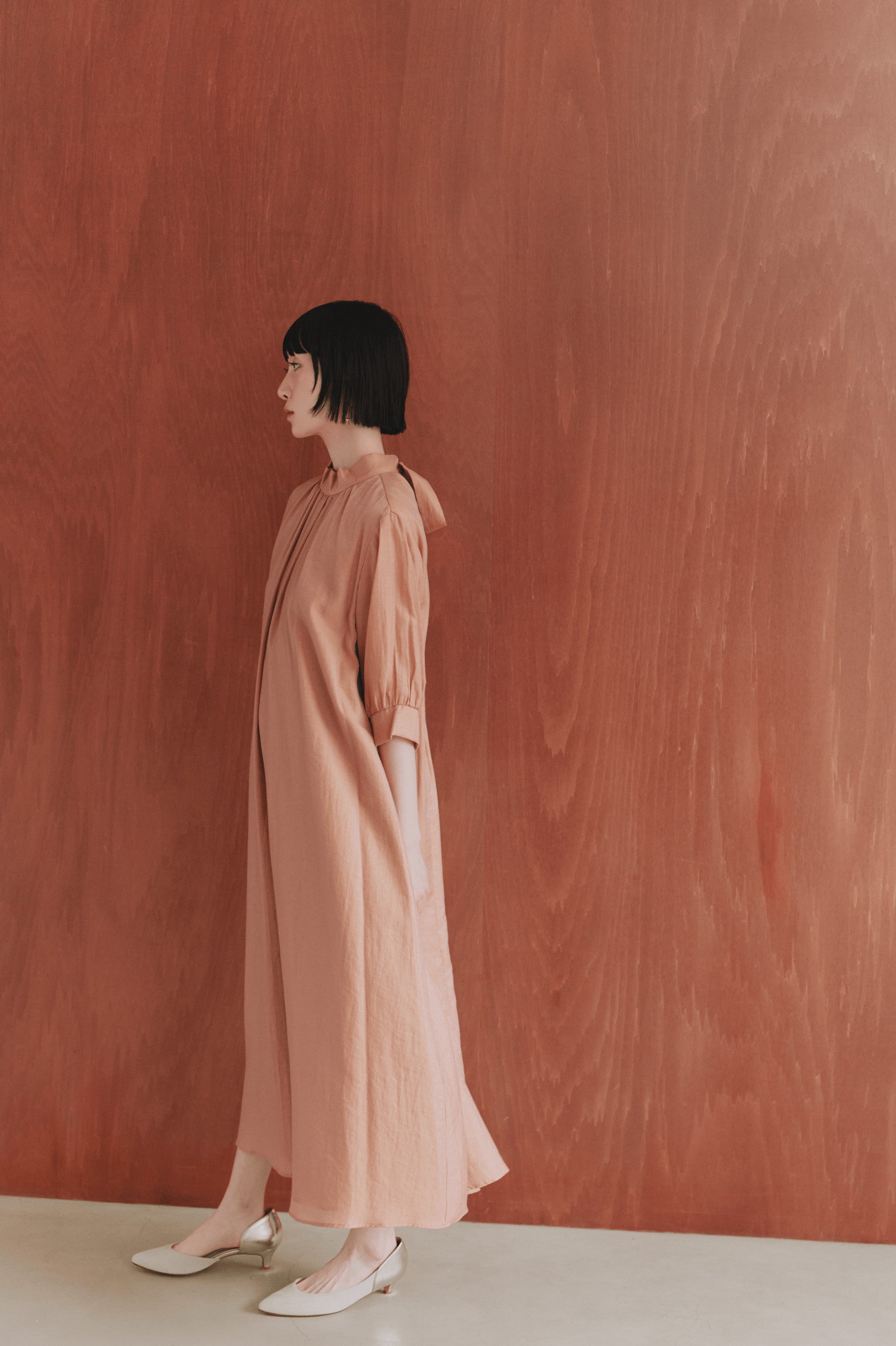 kaene シャンブレーAラインドレス / 100768 結婚式用ドレス orange | モデル身長171cm　着用サイズ2