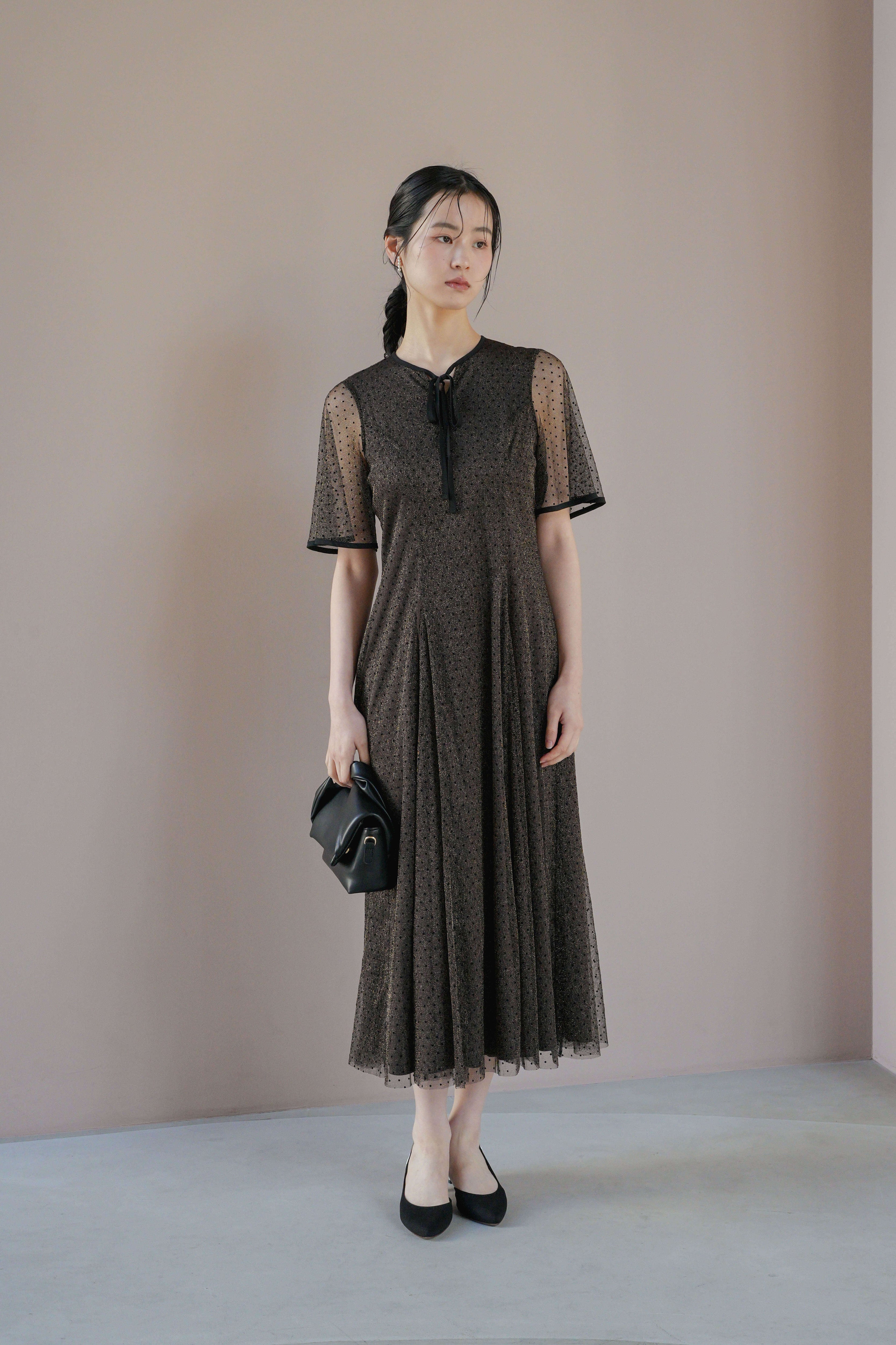 kaene パイピングドットドレス / 101038 結婚式用ドレス black | モデル身長170cm　着用サイズFREE