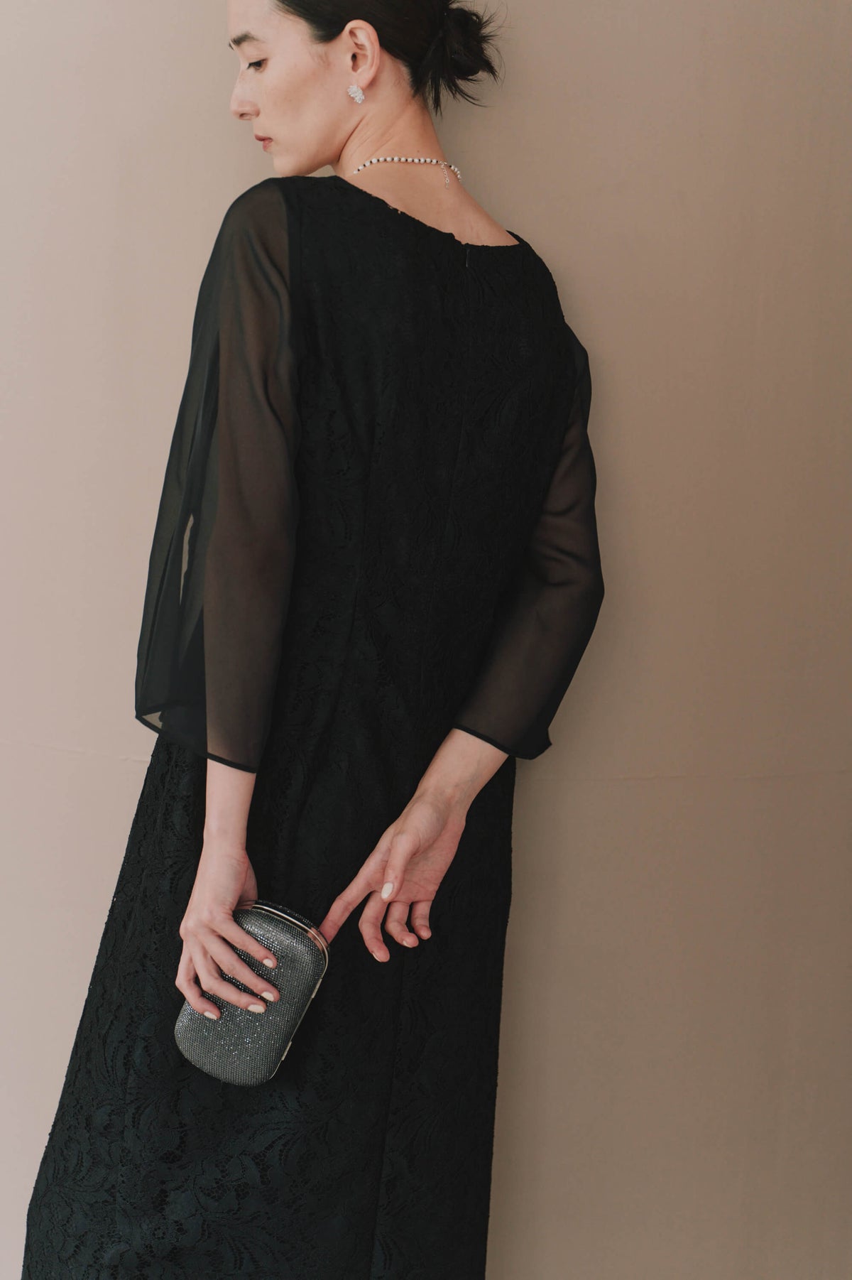 kaene フルラレースフレアースリーブドレス / 101148 | モデル身長172cm M(38) ※black着用