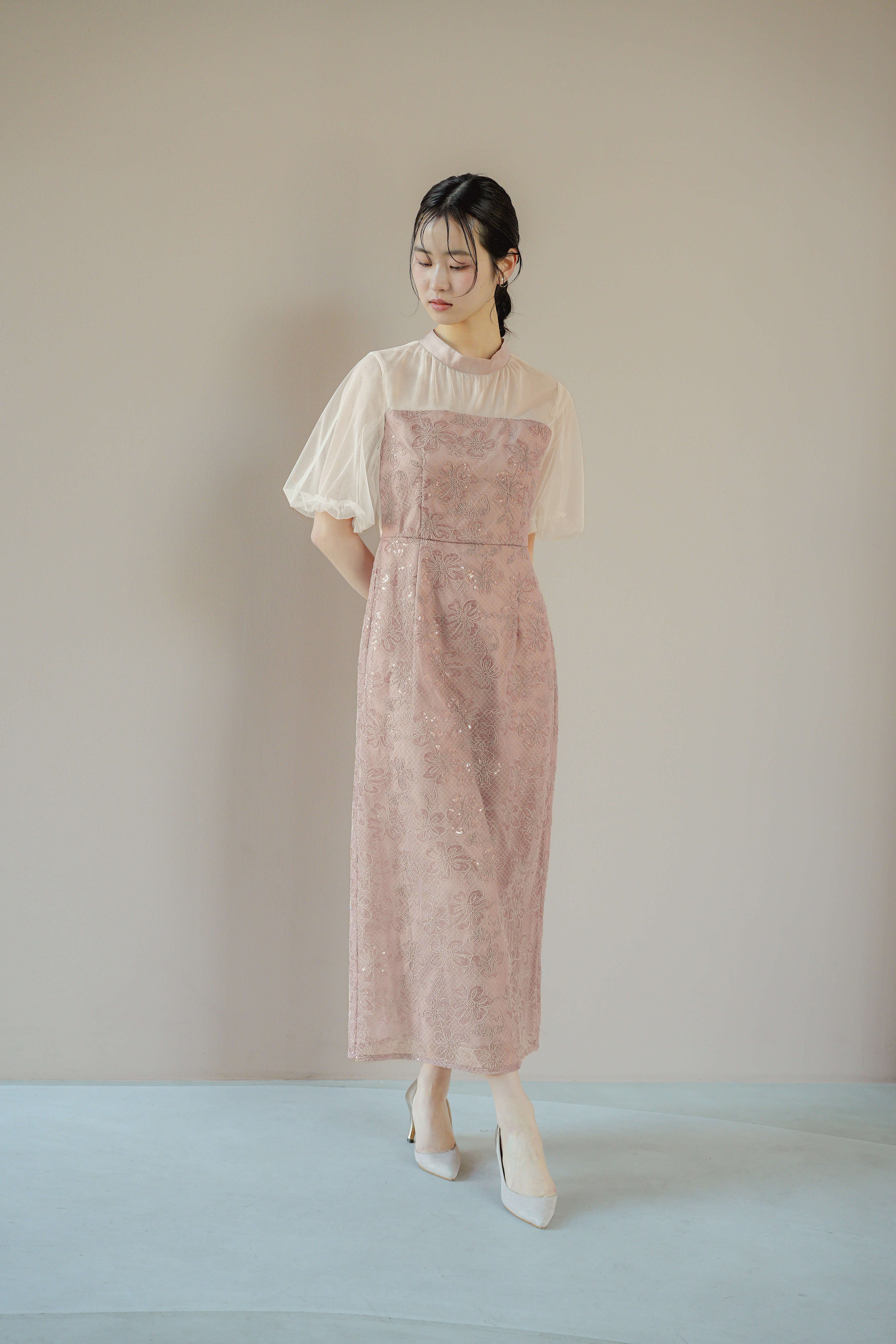 kaene バッグデザインスパンコールドレス / 101161 結婚式用ドレス | モデル身長170cm　着用サイズM(38)