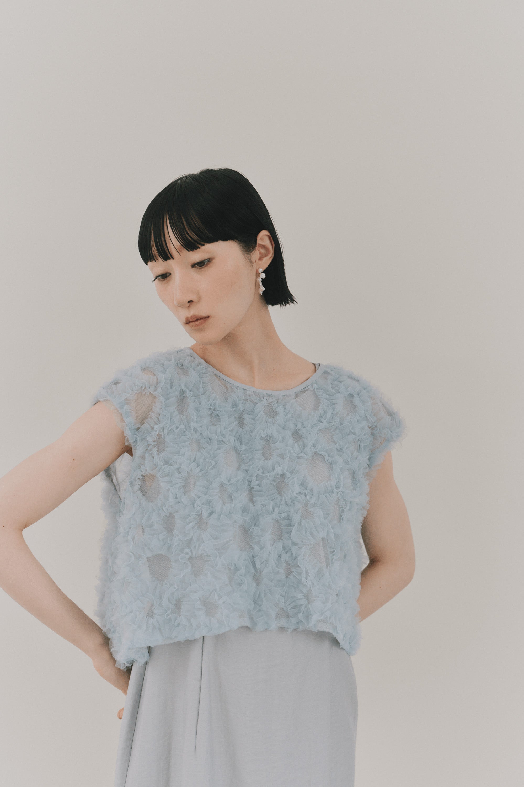 kaene  フラッフィーフラワーコンビドレス / 101173 結婚式ドレス lightblue | モデル身長161cm　着用サイズS(36)  