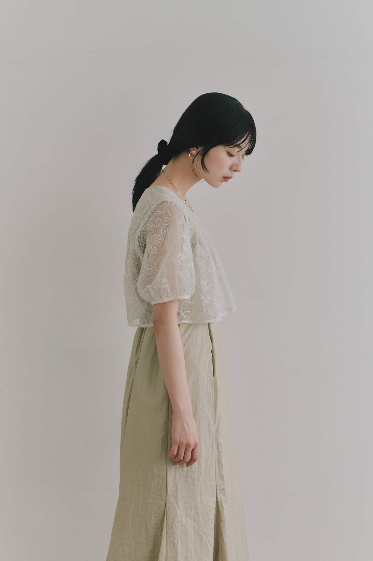kaene フラワーコードマーメイドドレス / 101190 結婚式用ドレス beige|モデル身長162cm　着用サイズS(36)