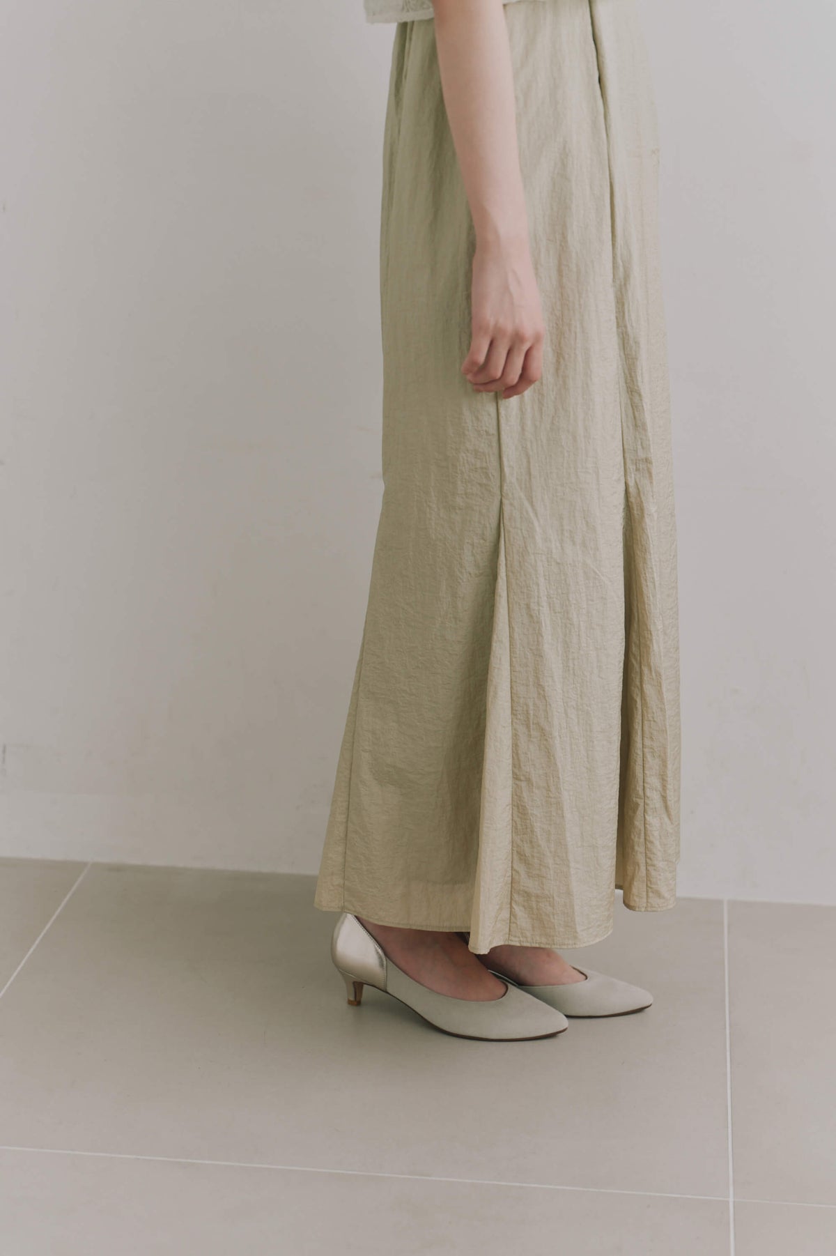 kaene フラワーコードマーメイドドレス / 101190 結婚式用ドレス beige|モデル身長162cm　着用サイズS(36)