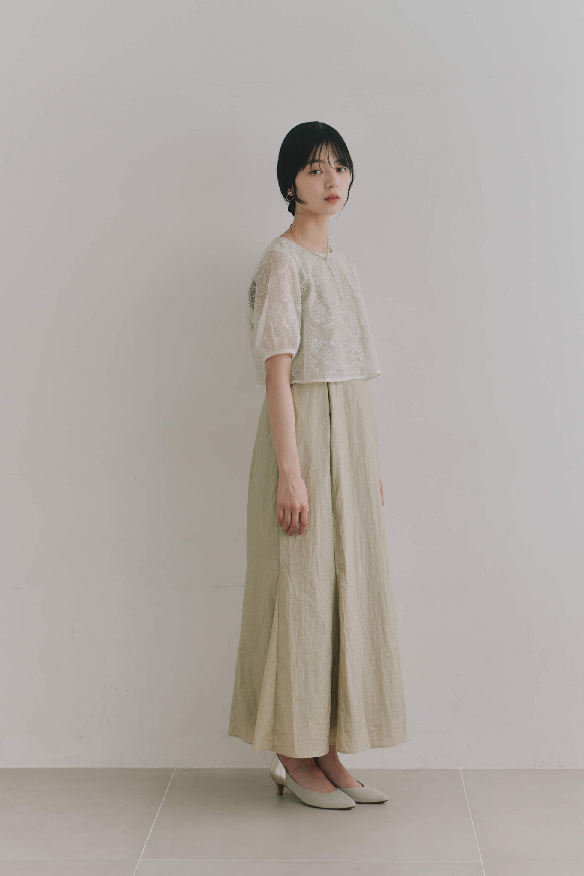 kaene フラワーコードマーメイドドレス / 101190 結婚式用ドレス beige|モデル身長162cm　着用サイズS(36)