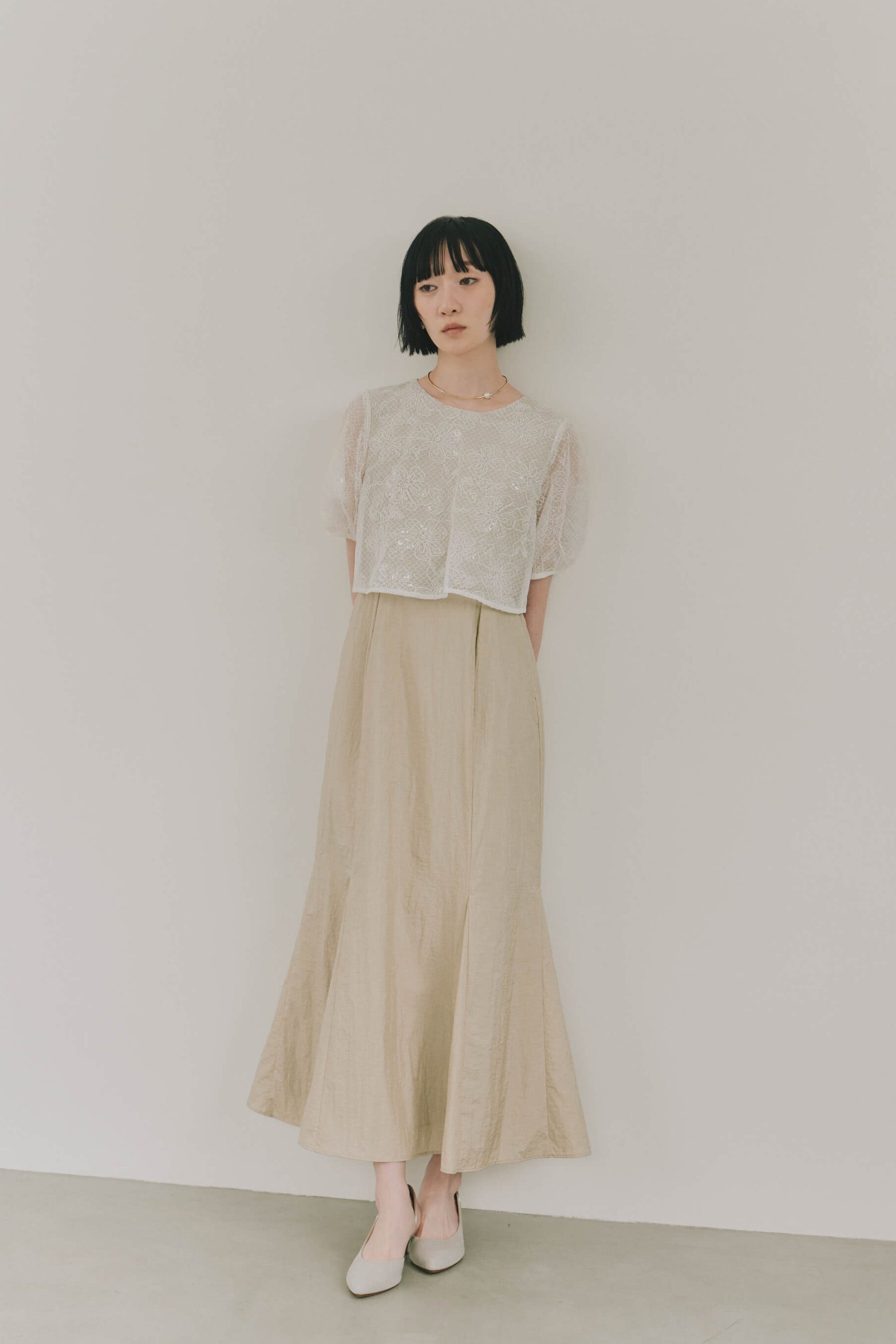kaene フラワーコードマーメイドドレス / 101190 結婚式用ドレス beige|モデル身長161cm　着用サイズS(36)