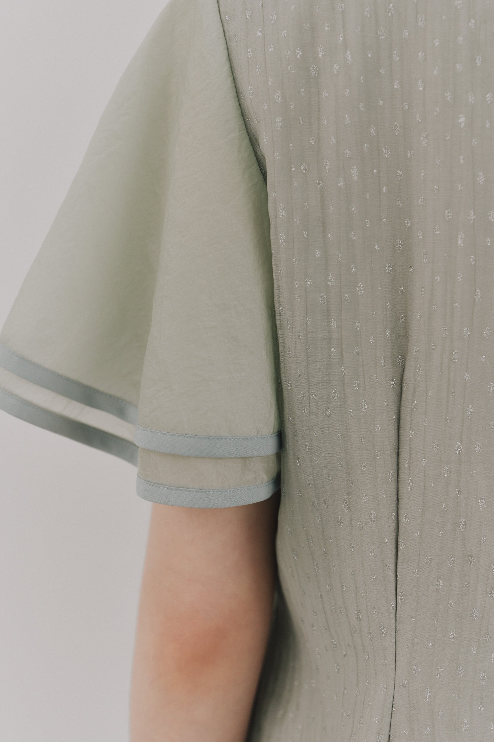 kaene パイピングスリーブラメドビードレス / 101192 結婚式用ドレス mintgray|