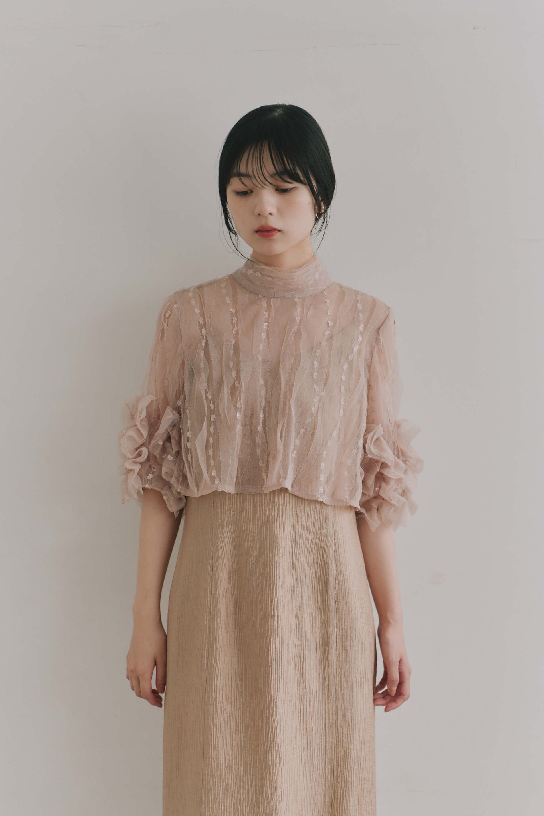 kaene  ボウタイ3wayレイヤードドレス / 101203 結婚式用ゲストドレス beige | モデル身長162cm　着用サイズS(36)  