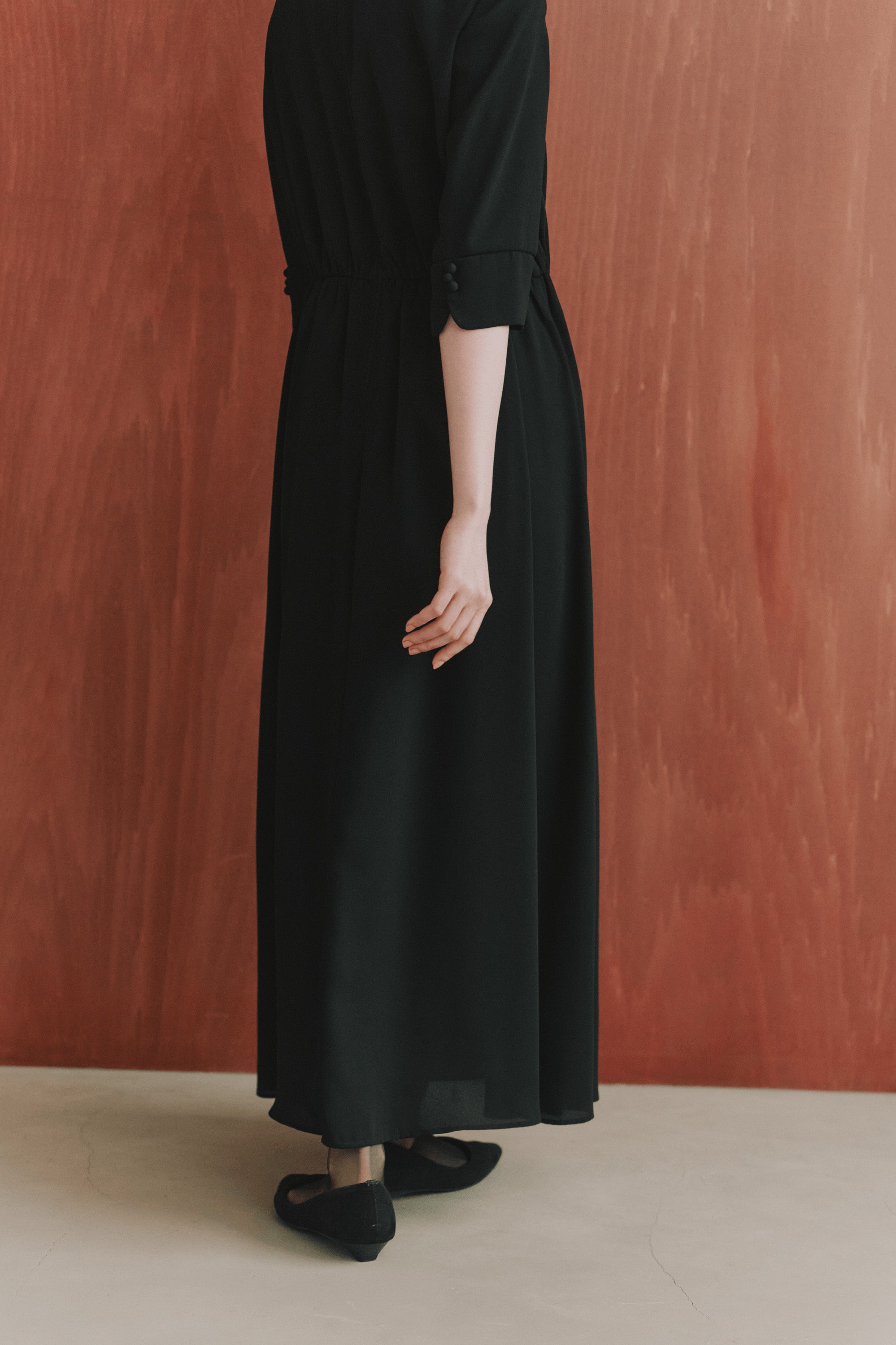 kaene　ライトシフォンミドルスリーブワンピース / 101126 夏用の喪服 フォーマル | モデル身長161cm　着用サイズM