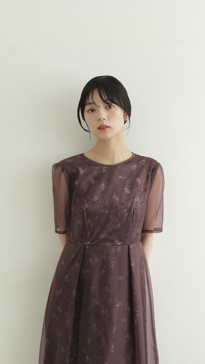 kaene  ニュアンスフラワーシアードレス / 101214 結婚式用ゲストドレス brownl| モデル身長162cm　着用サイズM(38)