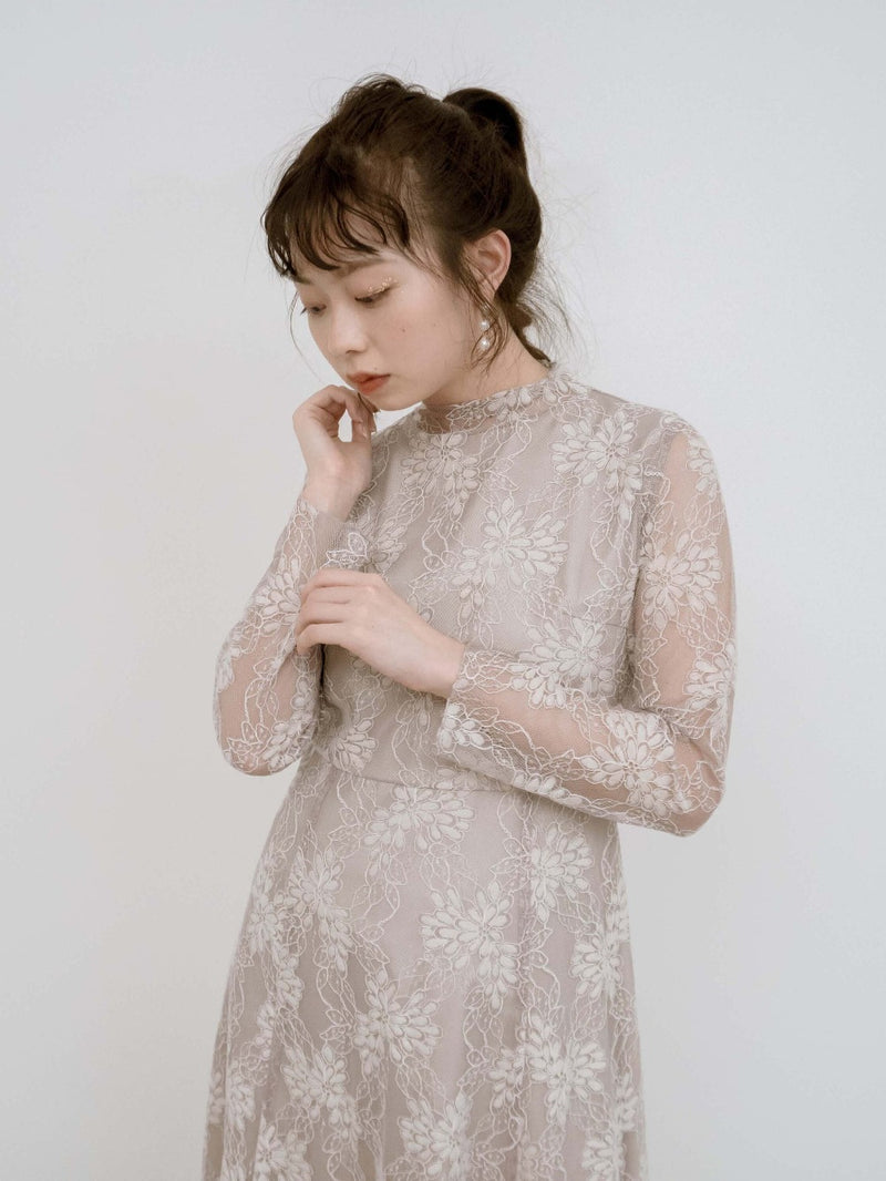 ・定価19,800円・ 美品　♡ kaene  ワンピース　ベージュ　レース